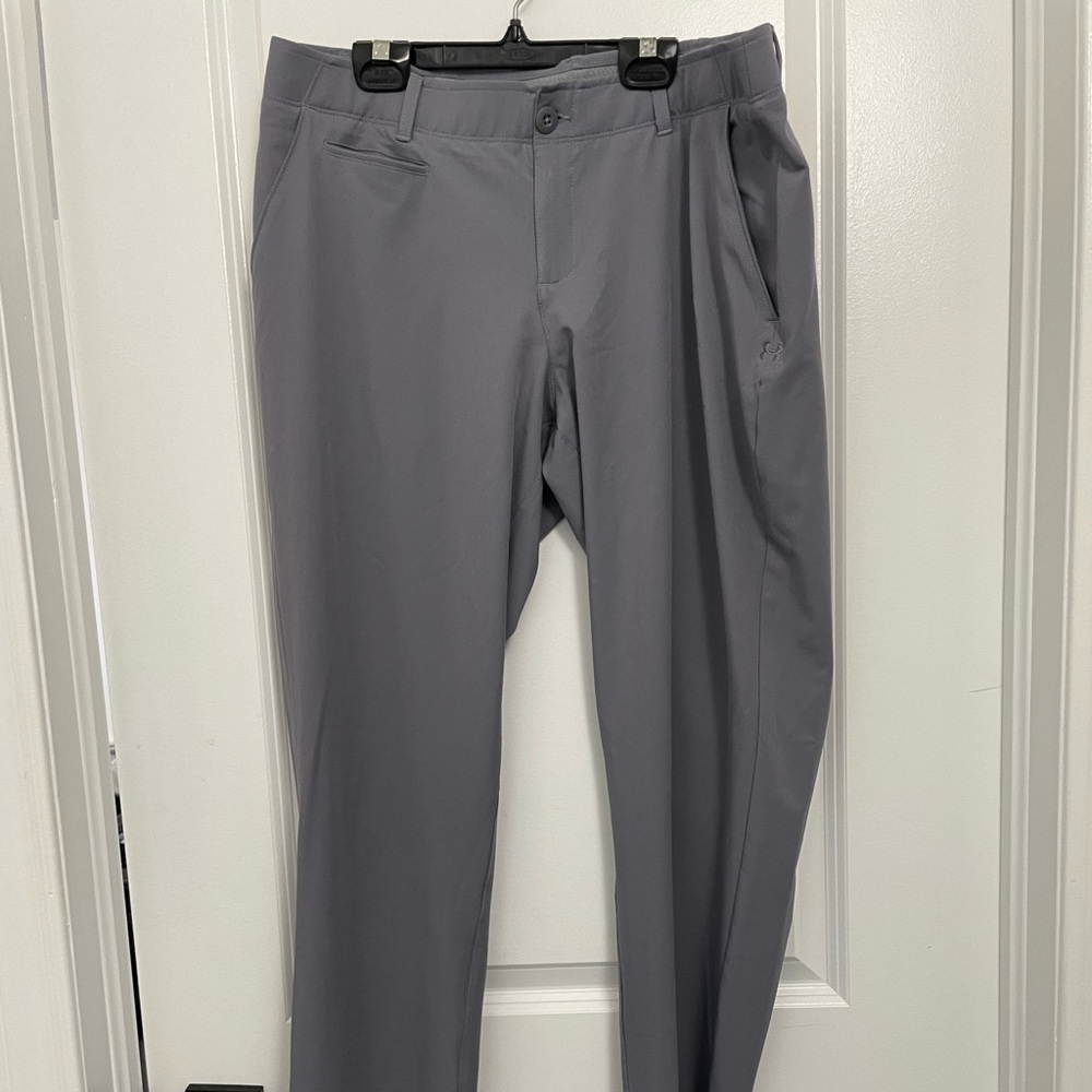 Ladies UnderArmour Golf Pants Grey like new